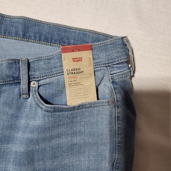 Levi's classic straight women's waist 44'' length 42'' - Picture 4 of 6